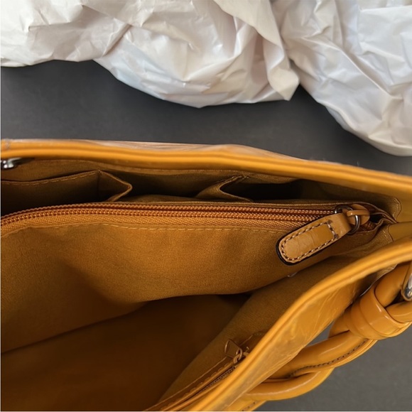 Peck & Peck Collection Twisted Handle Yellow Leather Hobo Shoulder Bag - Picture 9 of 12